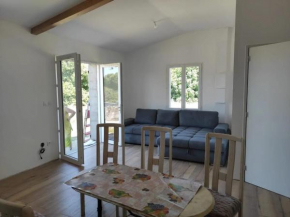 Maison charmante à Campsas avec terrasse et jardin